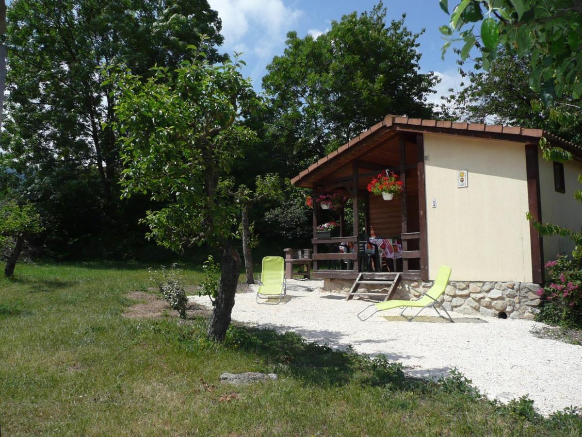 Les Chalets Du Verger Des Ascarines Corneilla-de-Conflent Zewnętrze zdjęcie