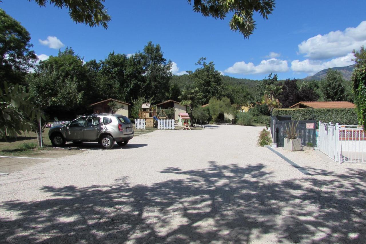 Les Chalets Du Verger Des Ascarines Corneilla-de-Conflent Zewnętrze zdjęcie