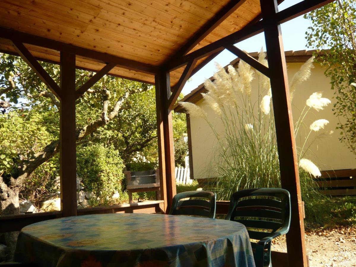 Les Chalets Du Verger Des Ascarines Corneilla-de-Conflent Zewnętrze zdjęcie